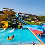 Apartahotel Flora Park & Aquarock Cala'N Bosch (Menorca)