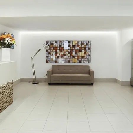 Apartahotel Flora Park & Aquarock 3*