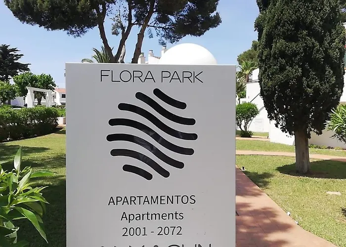 Flora Park & Aquarock 3* Cala'N Bosch (Menorca)