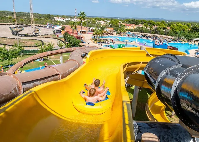 Flora Park & Aquarock Appart hôtel 3*