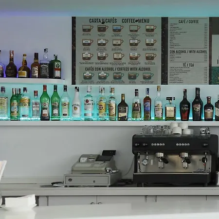 Apartahotel Flora Park & Aquarock