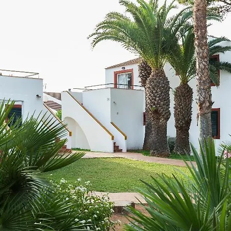 Lägenhetshotell Flora Park & Aquarock Cala'N Bosch (Menorca)