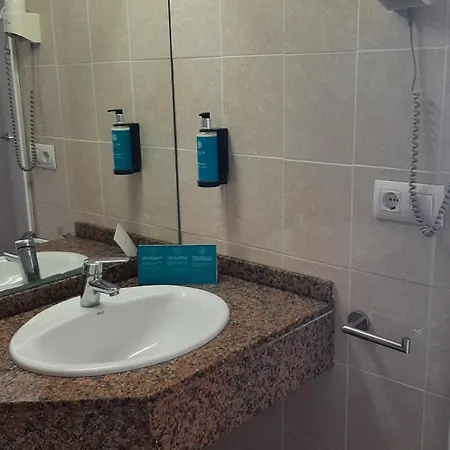 Apartahotel Flora Park & Aquarock 3*